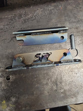 Load image into Gallery viewer, Quick Release Fire Extinguisher